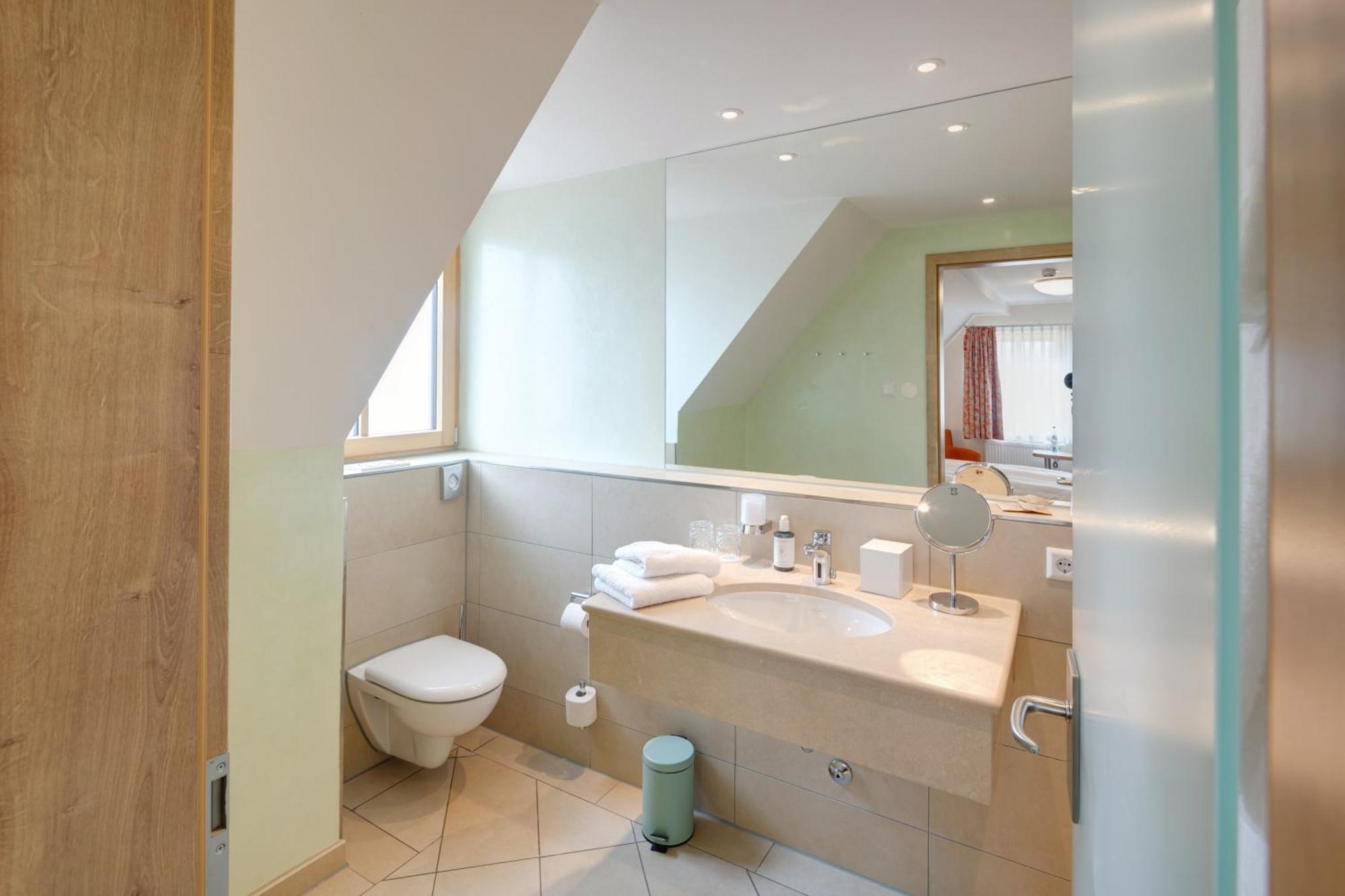Landhotel Steigenhaus Untermunkheim Εξωτερικό φωτογραφία